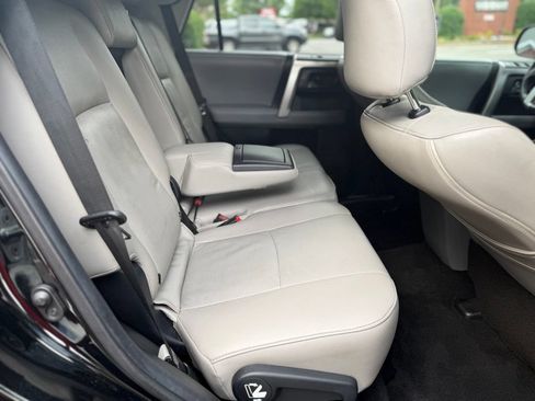 Used 2012 Toyota 4Runner SR5 w/ Convenience Pkg RWD image 19