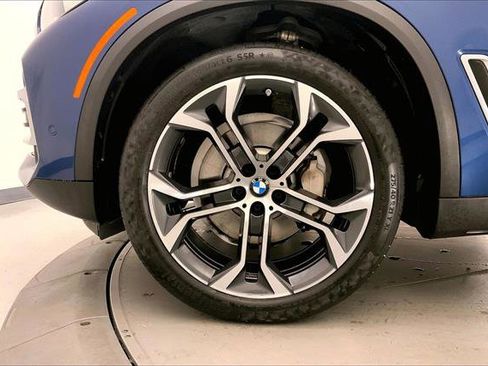 Certified 2023 BMW X5 xDrive40i image 8