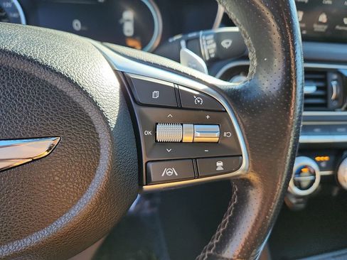 Used 2022 Genesis G70 3.3T image 22