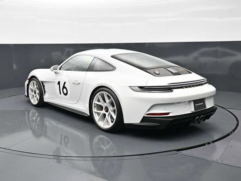 Certified 2024 Porsche 911 GT3 RS RWD image 3