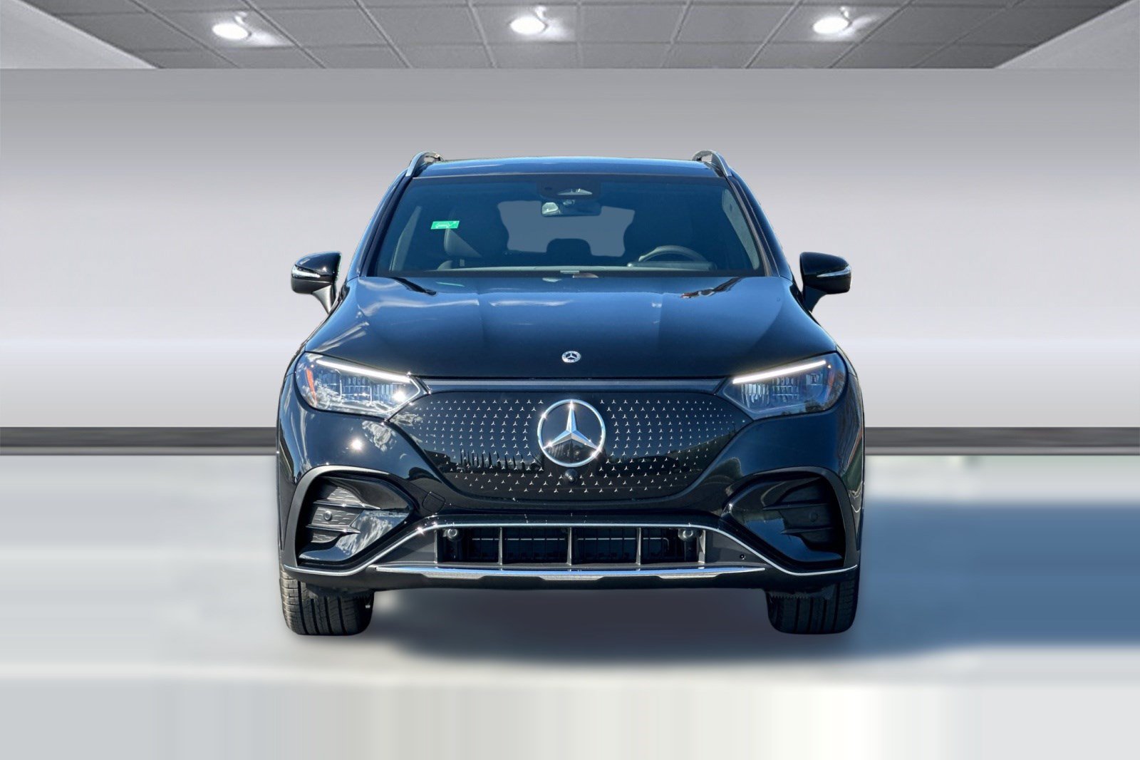 Used 2026 Mercedes-Benz EQE 320 4MATIC SUV image 5