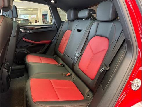 Used 2019 Porsche Macan AWD/4WD image 14