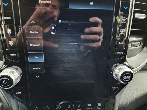 Used 2024 RAM 3500 Big Horn w/ Sport Appearance Package image 57