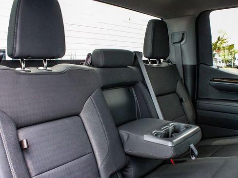 Used 2024 GMC Sierra 1500 Elevation image 36