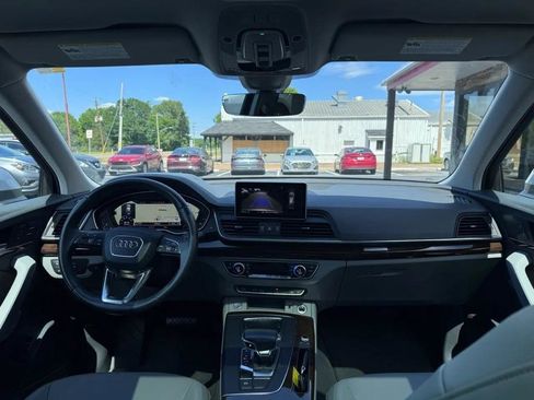 Used 2019 Audi Q5 2.0T Premium Plus w/ Premium Plus Package AWD/4WD image 10