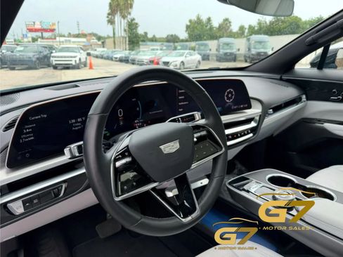 Used 2024 Cadillac Lyriq Luxury RWD image 14