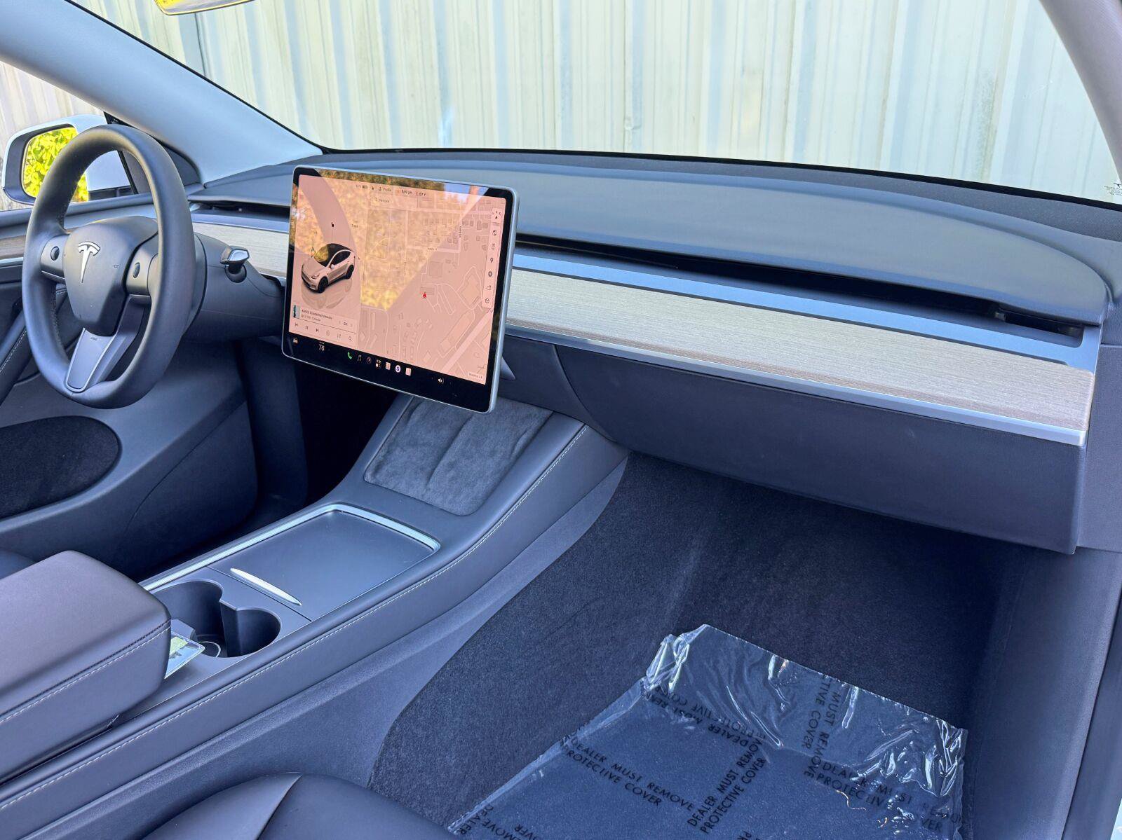 Used 2023 Tesla Model Y Performance AWD/4WD image 15