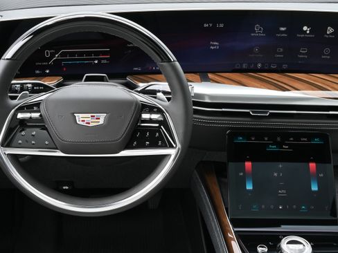 Used 2026 Cadillac Escalade Platinum Sport w/ LPO, ONYX Package image 17