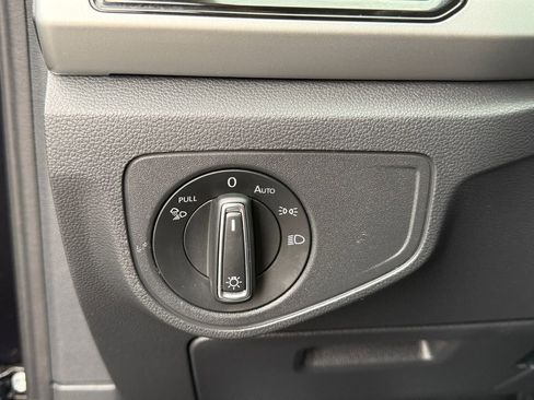 Used 2023 Volkswagen Atlas SE w/ Panoramic Sunroof Package image 20