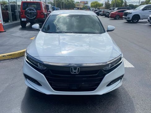 Used 2019 Honda Accord Sport image 3