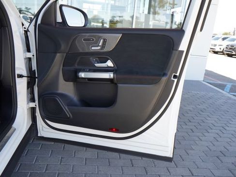 Certified 2022 Mercedes-Benz GLB 35 AMG 4MATIC image 17