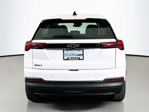 New 2027 Chevrolet Bolt LT w/ Comfort Package image 6