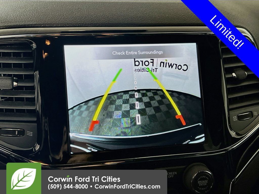 Used 2021 Jeep Grand Cherokee Limited w/ Premium Lighting Group AWD/4WD image 21