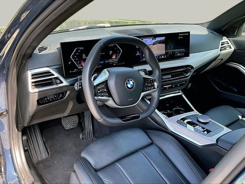 Used 2025 BMW 330i xDrive Sedan AWD/4WD image 18
