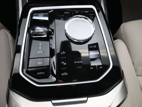 Certified 2023 BMW 760i xDrive image 14