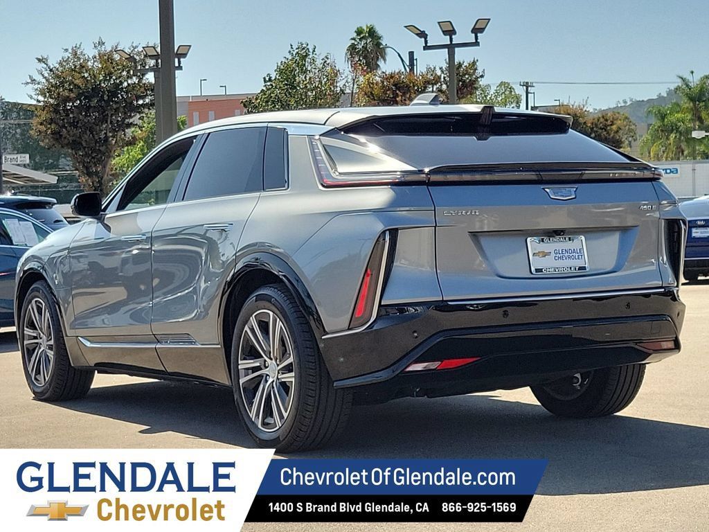 Used 2024 Cadillac Lyriq Luxury RWD image 5