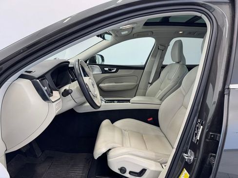 Used 2022 Volvo XC60 T8 Inscription w/ Advanced Package image 17