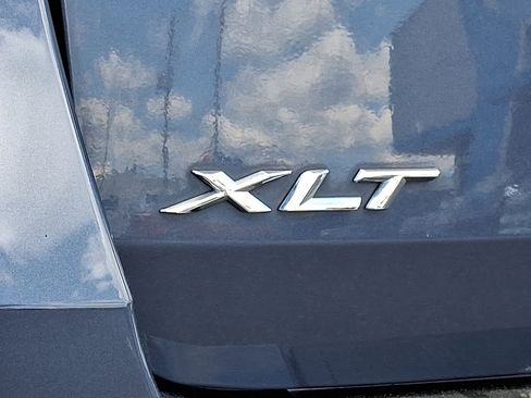 Used 2021 Ford Explorer XLT w/ Equipment Group 202A AWD/4WD image 30