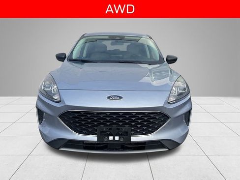 Used 2022 Ford Escape SE w/ Cold Weather Package image 2