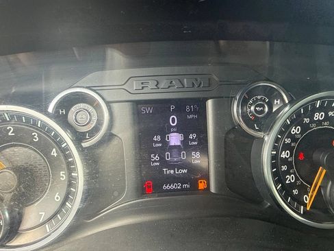 Used 2021 RAM 2500 Big Horn AWD/4WD image 15