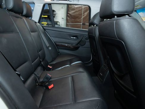 Used 2006 BMW 325xi Wagon image 23