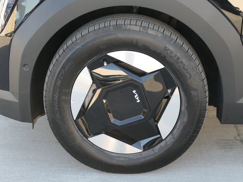 New 2026 Kia EV9 Wind AWD/4WD image 8