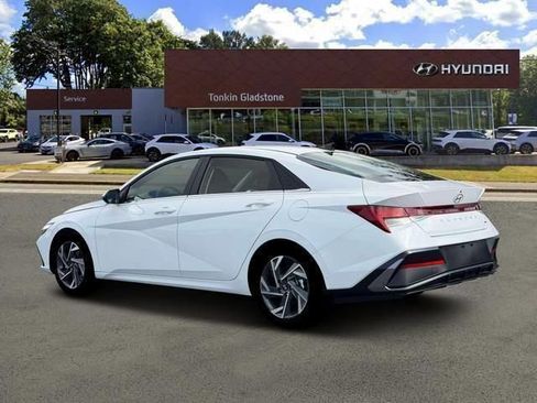 New 2026 Hyundai Elantra Limited w/ Cargo Package FWD image 4
