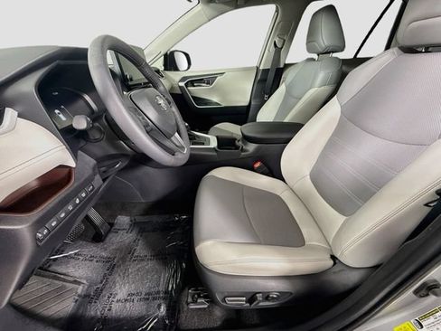 Certified 2025 Toyota RAV4 Limited FWD image 22