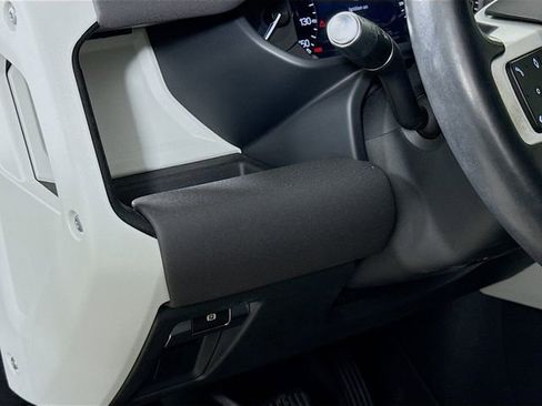 Certified 2022 Land Rover Defender 110 SE image 10