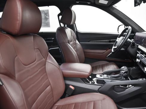 Used 2023 Kia Telluride SX Prestige image 15