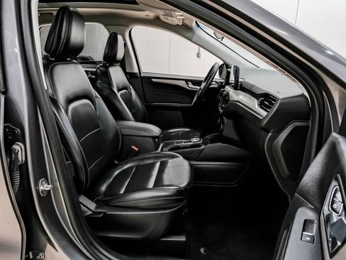 Used 2021 Ford Escape SEL image 42