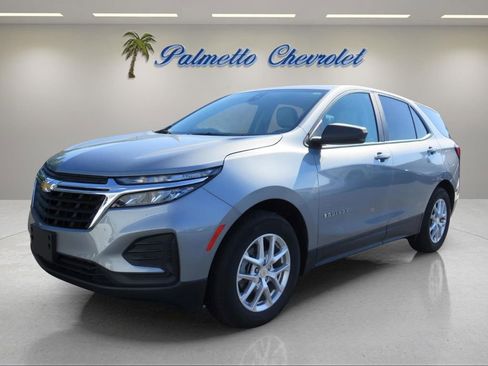 Used 2024 Chevrolet Equinox LS w/ LS Convenience Package FWD image 6