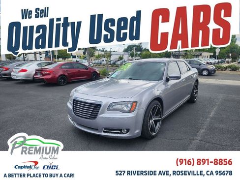 Used 2014 Chrysler 300 S w/ Luxury Group RWD image 1