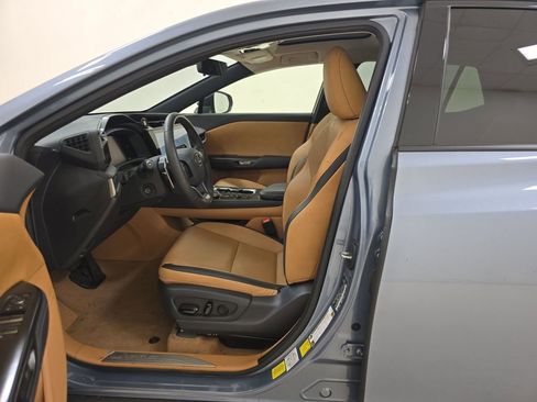 Used 2023 Lexus RZ 450e Premium w/ Technology Package image 5