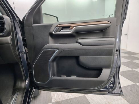 Used 2023 Chevrolet Silverado 1500 LT image 10