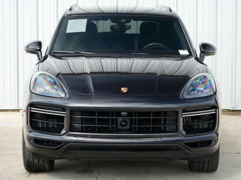 Used 2021 Porsche Cayenne Turbo S image 53