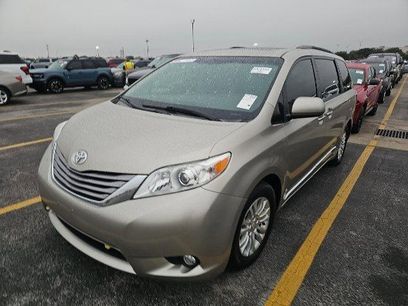 Used 2017 Toyota Sienna XLE