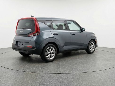 Used 2025 Kia Soul LX w/ LX Technology Package image 9