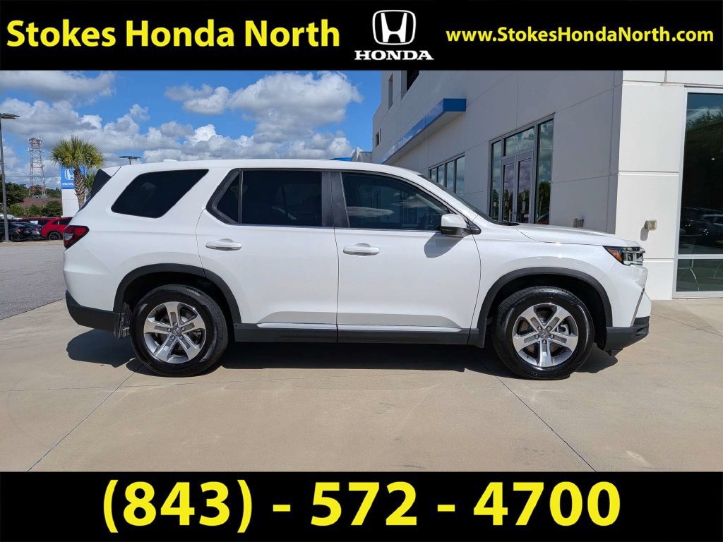 Used 2025 Honda Pilot EX-L image 3