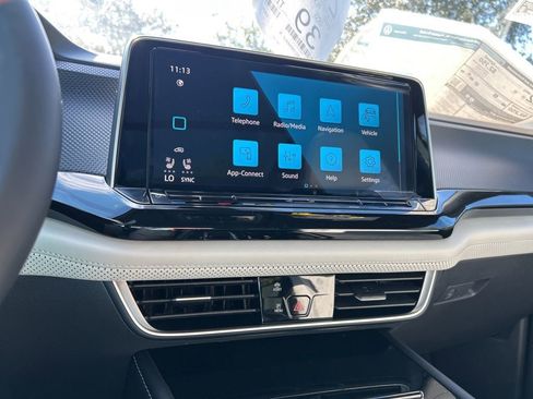 New 2026 Volkswagen Atlas Cross Sport SEL Premium R-Line image 32