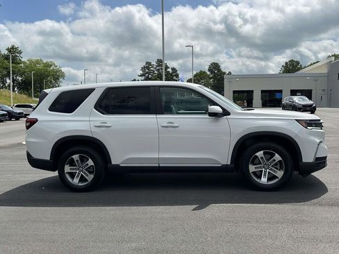 Certified 2024 Honda Pilot EX-L image 28
