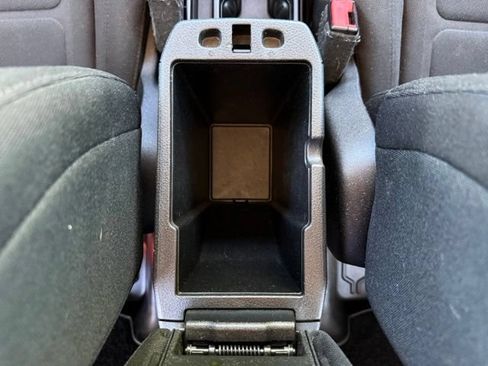 Used 2018 Jeep Renegade Latitude w/ Popular Equipment Group AWD/4WD image 26