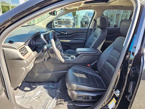 Used 2017 GMC Acadia Denali w/ Technology Package AWD/4WD image 23