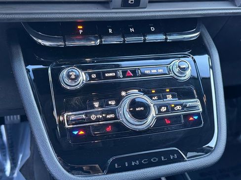 Used 2022 Lincoln Corsair Standard image 18