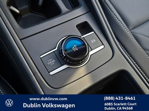 New 2026 Volkswagen Tiguan SE image 15