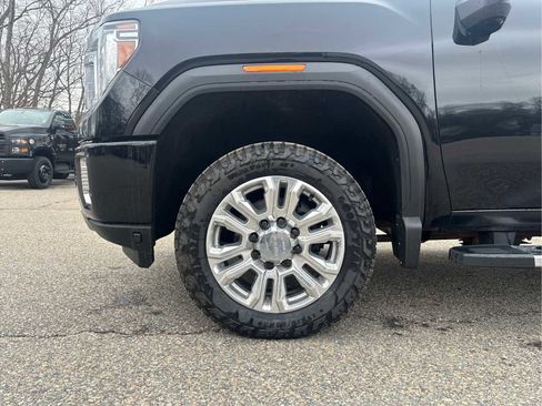 Used 2022 GMC Sierra 3500 Denali w/ Denali Ultimate Package image 26