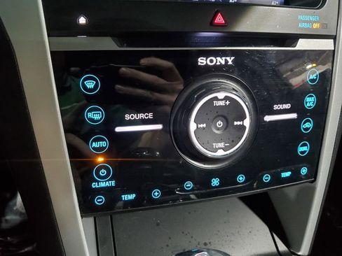 Used 2013 Ford Explorer Sport image 38