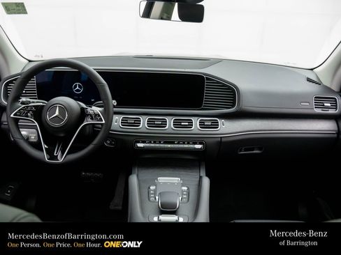 New 2026 Mercedes-Benz GLS 450 4MATIC image 11