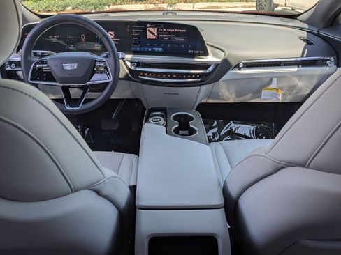 Certified 2024 Cadillac Lyriq Sport AWD/4WD image 27
