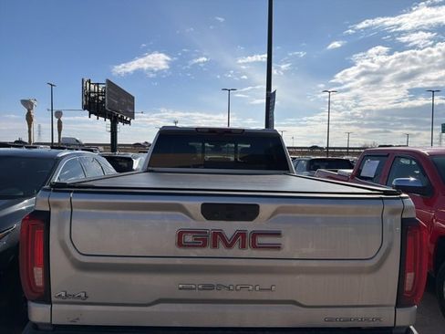 Used 2022 GMC Sierra 2500 Denali w/ Denali Ultimate Package image 4